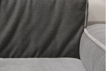 中古　美品　LICHT(リヒト)　BLOCK SOFA　シンプルでスタイリッシュな空間演出におすすめの3人掛けソファ(3P、三人掛け)(Casa BRUTUS No.248 表紙掲載品)(定価約93万円)(R-068826)