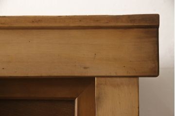 和製アンティーク　四尺　丁寧な作り込みと木味が魅力的な水屋箪笥(重ね箪笥、収納棚、戸棚、食器棚)(R-068828)