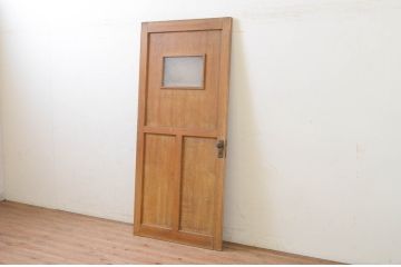 アンティーク建具　レトロな佇まいが魅力的なガラス窓付きドア1枚(木製扉、玄関ドア)(R-068836)