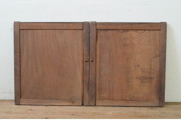 アンティーク建具　総欅(ケヤキ)材一枚板　経年を感じさせる木味が魅力の板戸窓2枚セット(引き戸)(R-068839)