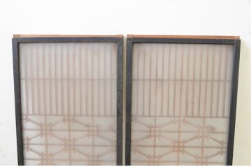 ビンテージ建具　両面ガラス　和モダンな雰囲気づくりにおすすめの書院戸2枚セット(窓、組子、引き戸、ガラス戸、ヴィンテージ)(R-068843)