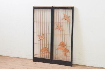 ビンテージ建具　両面ガラス　松・鶴の彫刻の入った書院戸2枚セット(引き戸、ガラス戸、窓、ヴィンテージ)(R-068844)
