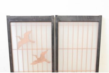 ビンテージ建具　両面ガラス　松・鶴の彫刻の入った書院戸2枚セット(引き戸、ガラス戸、窓、ヴィンテージ)(R-068844)
