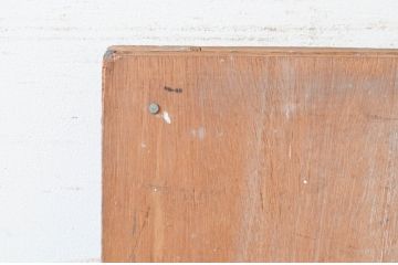 アンティーク建具　ペイント仕上げ限定　どこか懐かしいレトロな雰囲気のペイント扉1枚(ドア、木製扉)(R-068848)