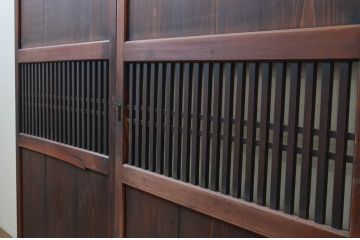 アンティーク建具　和モダンな空間作りにおすすめな格子帯戸2枚セット(引き戸、障子戸)(R-068851)