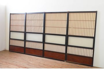 アンティーク建具　腰板欅(ケヤキ)材　和モダンな空間作りにおすすめな障子戸4枚セット(引き戸、格子戸、ガラス帯戸)(R-068853)