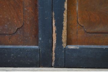 アンティーク建具　腰板欅(ケヤキ)材　和モダンな空間作りにおすすめな障子戸2枚セット(引き戸、格子戸、ガラス帯戸)(R-068855)