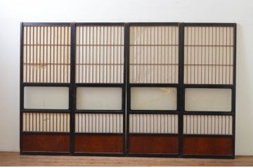 アンティーク建具　腰板欅(ケヤキ)材　上質な和を演出してくれる幅狭障子戸4枚セット(引き戸、ガラス帯戸、格子戸)(R-068858)