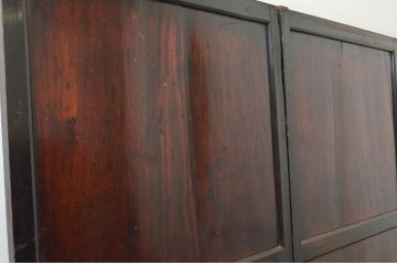 アンティーク建具　シックな空間作りにおすすめな帯戸2枚セット(引き戸、板戸)(R-068859)