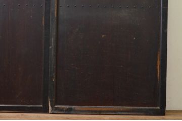アンティーク建具　シックな空間作りにおすすめな帯戸2枚セット(引き戸、板戸)(R-068859)