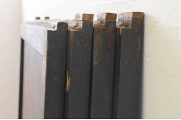 アンティーク建具　シックな空間作りにおすすめな帯戸4枚セット(引き戸、板戸)(R-068860)