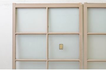 アンティーク建具　ペイント仕上げ限定　レトロな雰囲気づくりにおすすめのガラス戸2枚セット(引き戸)(R-068861)