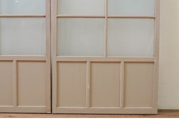アンティーク建具　ペイント仕上げ限定　レトロな雰囲気づくりにおすすめのガラス戸2枚セット(引き戸)(R-068861)