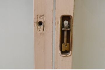 アンティーク建具　ペイント仕上げ限定　レトロな雰囲気づくりにおすすめのガラス戸4枚セット(引き戸)(R-068862)
