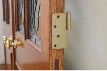 イギリスアンティーク　オーク材　色鮮やかなデザインが目を惹く、重厚感あるステンドグラスの両開きドア1対2枚セット(扉、建具、英国)(R-068877)