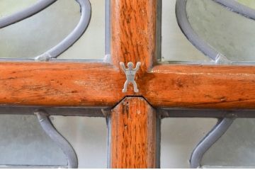 イギリスアンティーク　オーク材　色鮮やかなデザインが目を惹く、重厚感あるステンドグラスの両開きドア1対2枚セット(扉、建具、英国)(R-068877)