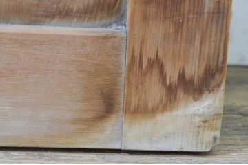 アンティーク建具　レトロな雰囲気を醸し出す背の低いガラス扉1枚(木製扉、ドア)(R-068878)