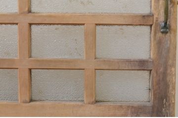 アンティーク建具　レトロな雰囲気を醸し出す背の低いガラス扉1枚(木製扉、ドア)(R-068878)