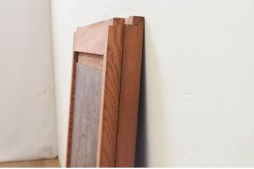 アンティーク建具　高級品!!　総欅(ケヤキ)材　玉杢無垢材　落ち着いた和の空間を演出する板戸窓2枚セット(引き戸)(R-068885)