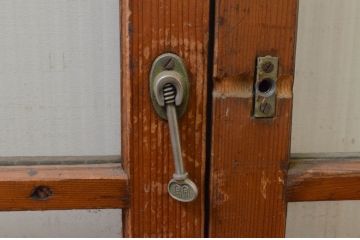 アンティーク建具　どこか懐かしい雰囲気漂うモールガラス窓4枚セット(引き戸、ガラス戸)(R-068890)