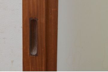 アンティーク建具　高級品!!　透かし彫りが素敵なレトロな雰囲気のガラス窓2枚セット(引き戸、ガラス戸)(R-068891)