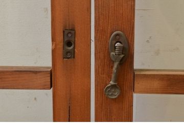 アンティーク建具　古い木味が魅力的なガラス窓2枚セット(引き戸、ガラス戸)(R-068894)