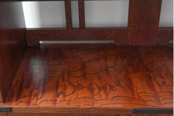 中古　岩谷堂箪笥　和モダンな空間づくりにおすすめの飾り棚　(R-068902)