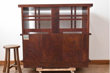 中古　岩谷堂箪笥　和モダンな空間づくりにおすすめの飾り棚　(R-068902)