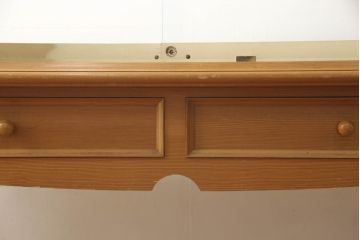 中古　アンティーク風　パイン材　品のある佇まいが目を引くカウンターガラスケース(ショーケース、カウンターテーブル、ディスプレイケース、飾り棚、キャビネット、店舗什器)(R-068905)