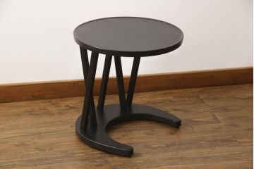 中古　美品!!　柏木工(カシワ木工、KASHIWA)　EP98A(オーク)　美しいフォルムが光るMODE サイドローテーブル(ローテーブル、コーヒーテーブル、ナイトテーブル、エンドテーブル、飾り台、三日月)(定価85,800円)(R-068906)