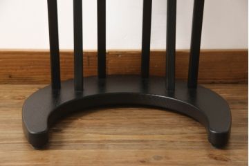 中古　美品!!　柏木工(カシワ木工、KASHIWA)　EP98A(オーク)　美しいフォルムが光るMODE サイドローテーブル(ローテーブル、コーヒーテーブル、ナイトテーブル、エンドテーブル、飾り台、三日月)(定価85,800円)(R-068906)