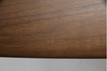 中古　美品!!　柏木工(カシワ木工、KASHIWA)　本革(レザー)　ウォールナット材　オーク材　シンプルながらも身体に馴染む形状と落ち着いた色合いが素敵なシック(CHIC)サイドチェア(ダイニングチェア、ワークチェア、椅子、イス、いす)(定価約12万5千円)(R-068907)