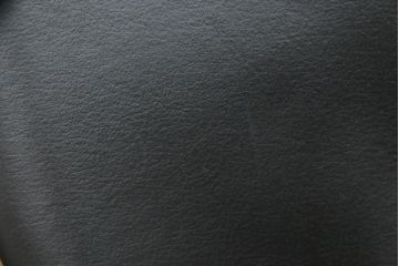 中古　美品!!　柏木工(カシワ木工、KASHIWA)　本革(レザー)　ウォールナット材　オーク材　シンプルながらも身体に馴染む形状と落ち着いた色合いが素敵なシック(CHIC)サイドチェア(ダイニングチェア、ワークチェア、椅子、イス、いす)(定価約12万5千円)(R-068907)