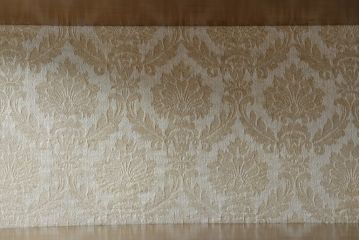 中古　美品!!　イタリア高級輸入家具　バーズアイの杢目が美しい象嵌入り大型キャビネット(収納棚、飾り棚、戸棚、ガラスケース、ショーケース、店舗什器)(R-068911)