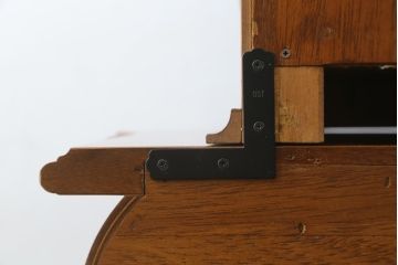 中古　美品!!　イタリア高級輸入家具　バーズアイの杢目が美しい象嵌入り大型キャビネット(収納棚、飾り棚、戸棚、ガラスケース、ショーケース、店舗什器)(R-068911)