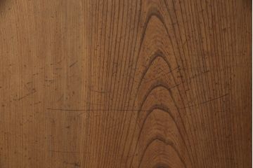 アンティーク建具　総欅(ケヤキ)材　重厚感のある佇まいが魅力の蔵戸1枚(玄関戸、引き戸)(R-068917)
