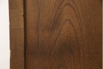 アンティーク建具　総欅(ケヤキ)材　重厚感のある佇まいが魅力の蔵戸1枚(玄関戸、引き戸)(R-068917)