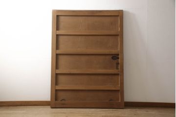 アンティーク建具　総欅(ケヤキ)材　重厚感のある佇まいが魅力の蔵戸1枚(玄関戸、引き戸)(R-068917)