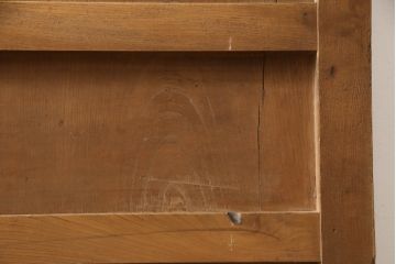 アンティーク建具　総欅(ケヤキ)材　重厚感のある佇まいが魅力の蔵戸1枚(玄関戸、引き戸)(R-068917)