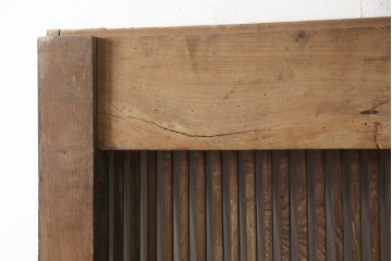 アンティーク建具　総欅(ケヤキ)材　上質な和の雰囲気を高める桟の細かい格子蔵戸1枚(引き戸、格子戸、玄関戸)(R-068918)