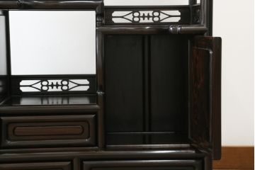 中古　黒檀無垢材　上質なこだわりの空間づくりにおすすめの飾り棚(茶棚、戸棚、収納棚、違い棚)(R-068919)