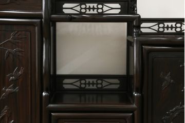 中古　黒檀無垢材　上質なこだわりの空間づくりにおすすめの飾り棚(茶棚、戸棚、収納棚、違い棚)(R-068919)