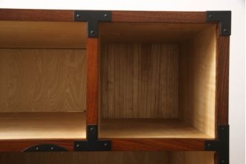中古　美品　前面欅(ケヤキ)材　品のある佇まいが美しいローチェスト(ローボード、引き出し、衣装箪笥、和箪笥、整理タンス、収納たんす)(R-068924)