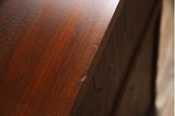 中古　美品　前面欅(ケヤキ)材　品のある佇まいが美しいローチェスト(ローボード、引き出し、衣装箪笥、和箪笥、整理タンス、収納たんす)(R-068924)