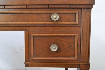 中古　DREXEL HERITAGE(ドレクセルヘリテイジ)　Triune(トライユン)　モダンクラシックなデザインが素敵なニーホールデスク(両袖デスク、机、ワークデスク、在宅用、在宅ワーク用、店舗什器)(定価約41万円)(R-068928)