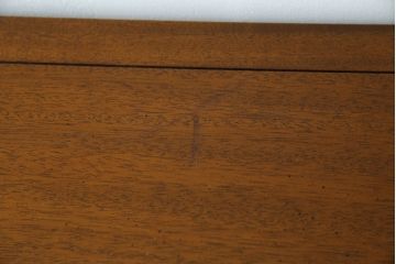 中古　DREXEL HERITAGE(ドレクセルヘリテイジ)　Triune(トライユン)　気品溢れるエレガントなマホガニー材製チェスト(引き出し、サイドボード、サイドチェスト)(R-068929)