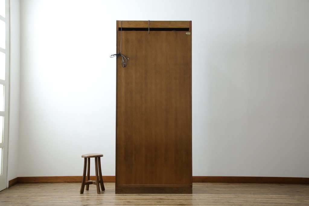 中古　カリモク(karimoku)　domani(ドマーニ)　Morganton(モーガントン)　シックな色合いと品のある佇まいが魅力のキャビネット　定価約74万円　(R-068932)