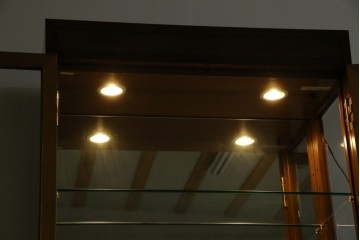 中古　カリモク(karimoku)　domani(ドマーニ)　Morganton(モーガントン)　シックな色合いと品のある佇まいが魅力のキャビネット　定価約74万円　(R-068932)