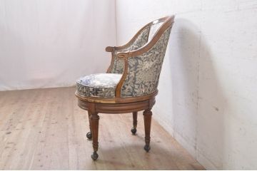 中古　DREXEL HERITAGE(ドレクセルヘリテイジ)　品のある佇まいが魅力的な回転チェア(アームチェア、デスクチェア、回転椅子、一人掛けソファ、1人掛けソファ、1Pソファ、椅子、イス)(R-068936)