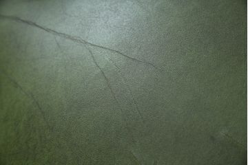 中古　スペイン製　バロッサバレンティ(VARO,S.A. VALENTI)　本革のシックな色合いが魅力!落ち着きのある大人の空間を演出する2人掛けソファ(2Pソファ、二人掛け、レザー)(定価約110万円)(R-068937)